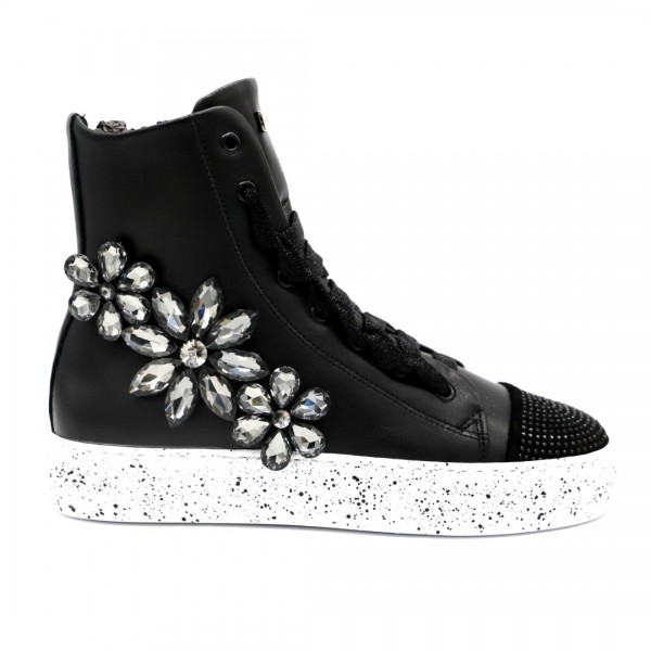 SARAH JET BLACK