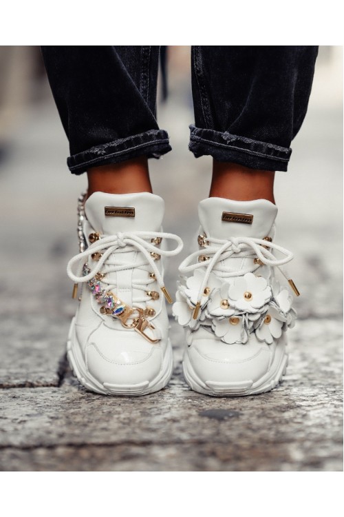 Caroline white gold...