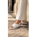 Eveline rasa White