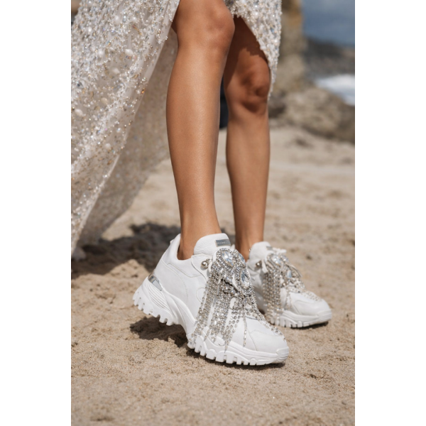 Caroline White Silver Heart