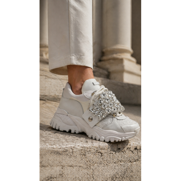 Caroline Pure White Royal