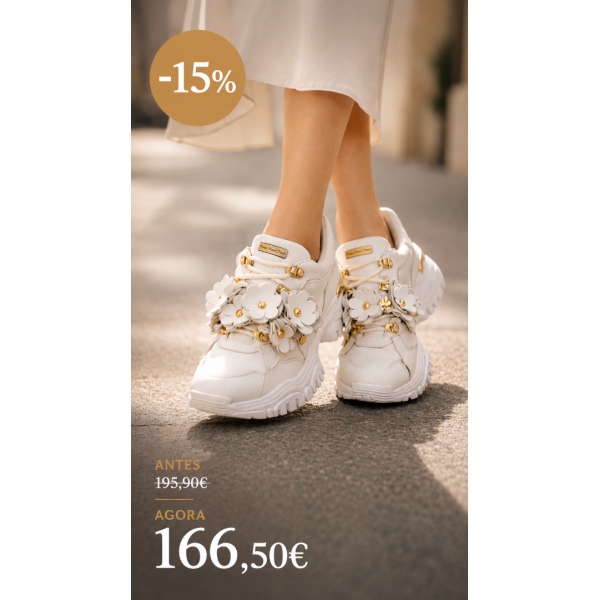 Caroline White Gold Flower