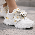 Caroline White Gold Garden 