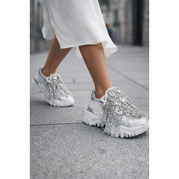 Caroline Lt Silver Heart